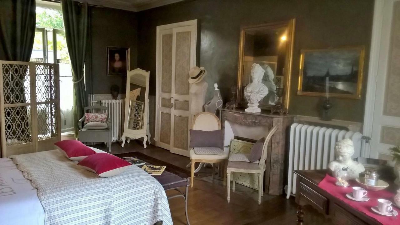 Le Clos Manceau Bed & Breakfast Льо Ман Екстериор снимка