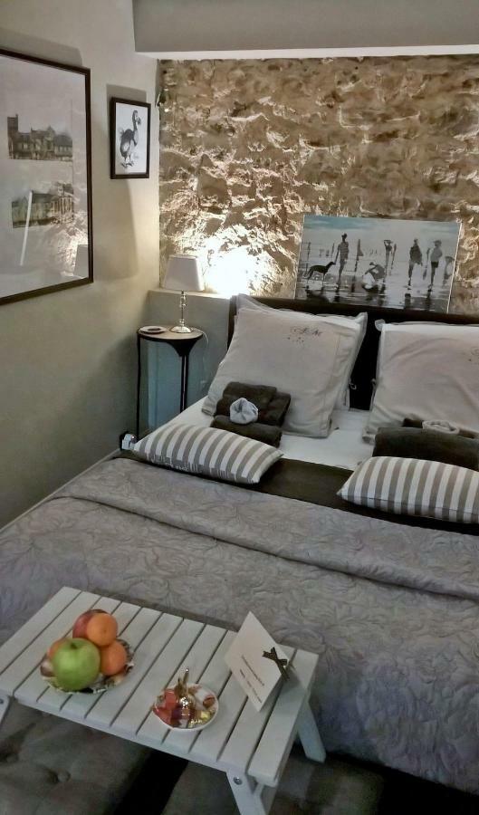 Le Clos Manceau Bed & Breakfast Льо Ман Екстериор снимка