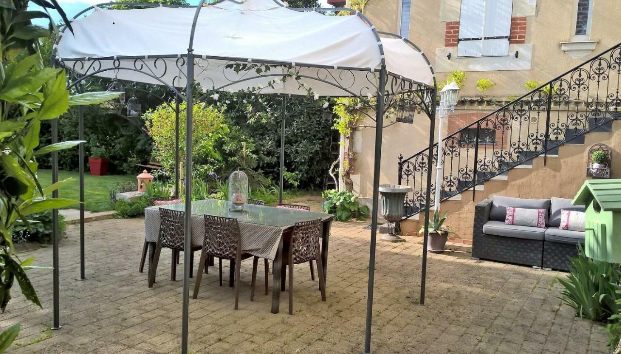 Le Clos Manceau Bed & Breakfast Льо Ман Екстериор снимка