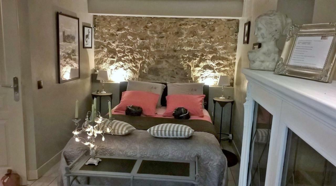 Le Clos Manceau Bed & Breakfast Льо Ман Екстериор снимка